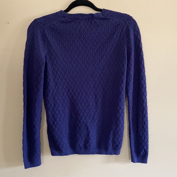 ✨3 for $25✨ Tommy Hilfiger Long Sleeve Tee - Picture 5 of 5